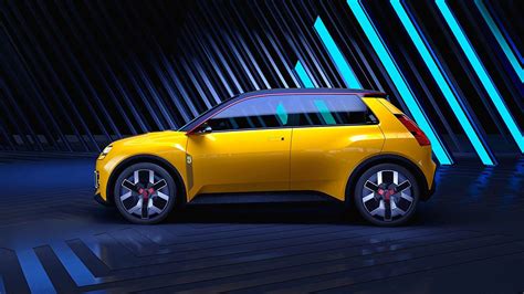 Renault readies itself to take on Chinese rivals .